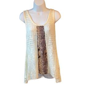 Hem & Thread Crochet Tank Top Size M